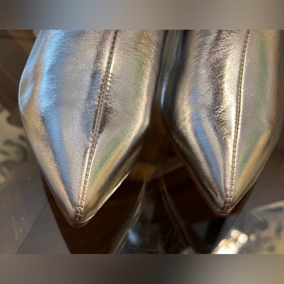 NWOT Silver Knee-high Boots with Half Zip Size 9.5 - Picture 3 of 7